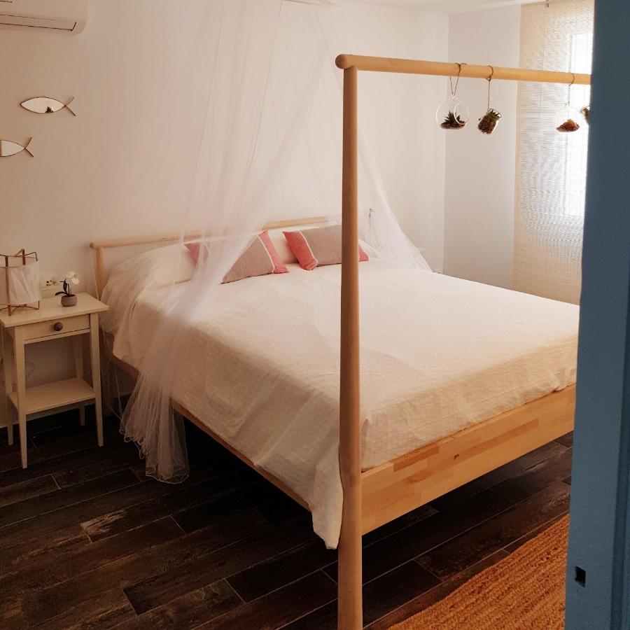 Ideal Parelles Aptm Amb Encant Estil Mediterrani I Tranquil A Llança Zewnętrze zdjęcie